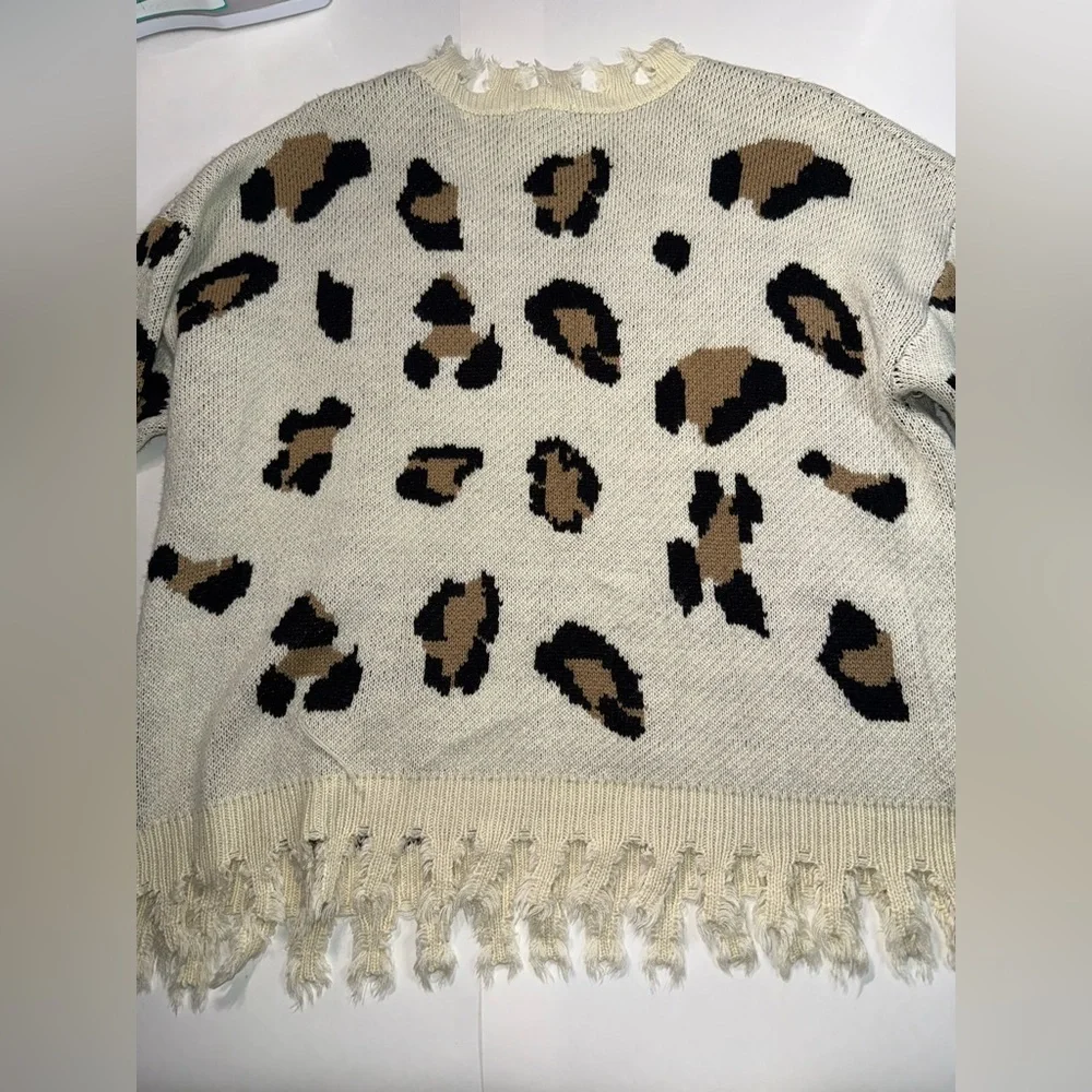Anthropologie Entro Leopard Sweater V Neck Size Large Heavy Knit Distressed Hem - Picture 9 of 11